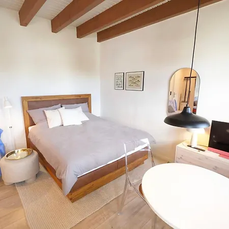 דירה Bodden Breeze